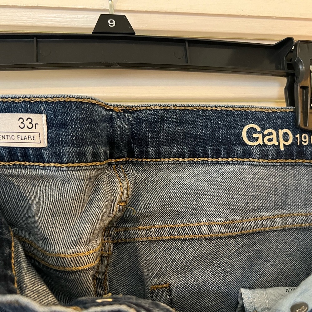 Gap Authentic Flare Jeans. Size 33r. The not worn once or twice.